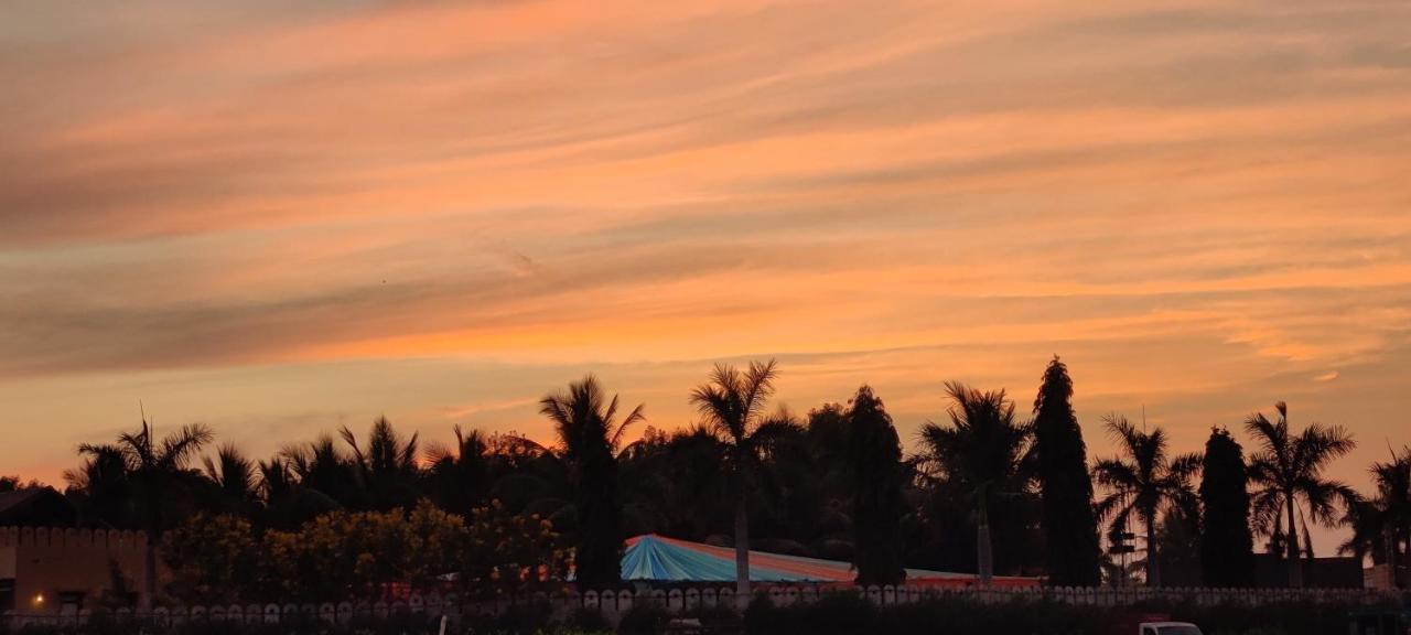 Dream Resort Bhuj Buitenkant foto