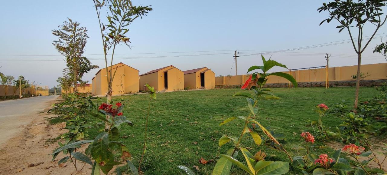 Dream Resort Bhuj Buitenkant foto